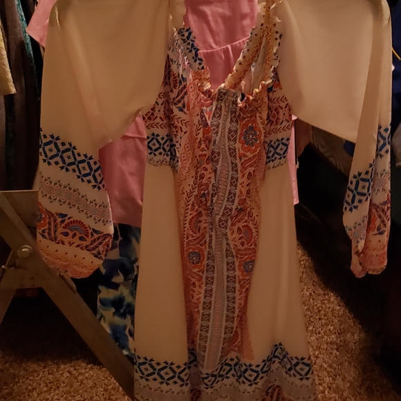 Dress - Picture 2 of 2